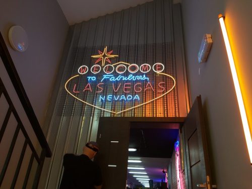 neon (2)