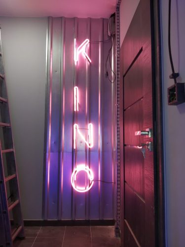 neon (5)